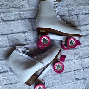 Chicago Women's Classic Roller Skates - Premium Wh